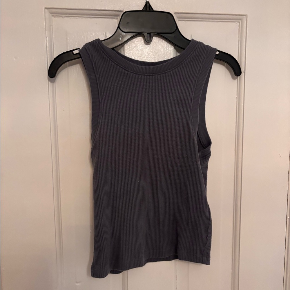 Gray Sleeveless Ribbed Top